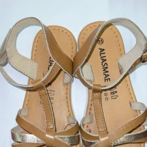 Sandales pour filles marron et doree